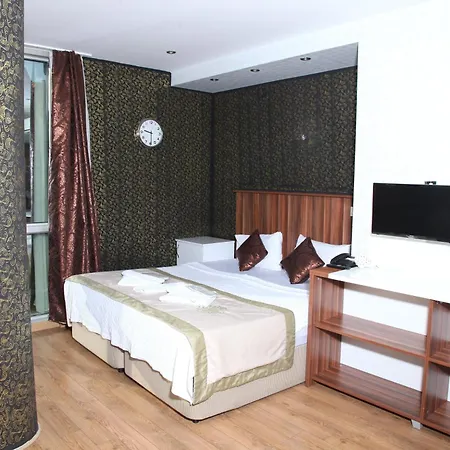 Hotel Garden Hill